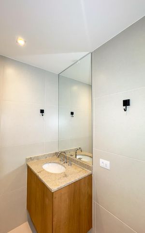 Apartamento para alugar com 107m², 2 quartos e 2 vagasBanheiro da Suíte