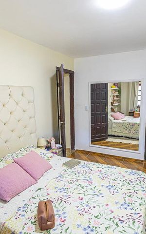 Casa à venda com 400m², 3 quartos e 1 vaga Casa à venda com 400m², 3 quartos e 1 vagaQuarto 1/ suite