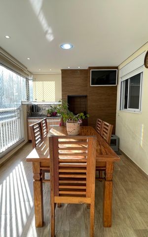 Apartamento à venda com 78m², 2 quartos e 1 vaga Apartamento à venda com 78m², 2 quartos e 1 vagaVaranda
