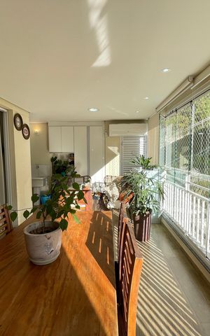Apartamento à venda com 78m², 2 quartos e 1 vaga Apartamento à venda com 78m², 2 quartos e 1 vagaVaranda