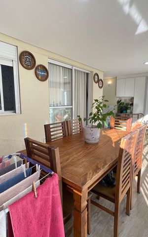 Apartamento à venda com 78m², 2 quartos e 1 vaga Apartamento à venda com 78m², 2 quartos e 1 vagaVaranda