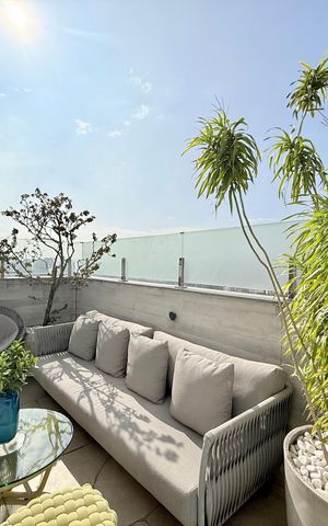 Apartamento à venda com 256m², 4 quartos e 3 vagasVaranda 