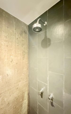 Apartamento à venda com 256m², 4 quartos e 3 vagasBanheiro Suite 2