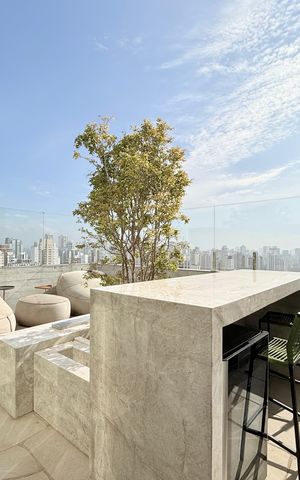 Apartamento à venda com 256m², 4 quartos e 3 vagas Apartamento à venda com 256m², 4 quartos e 3 vagasTerraço