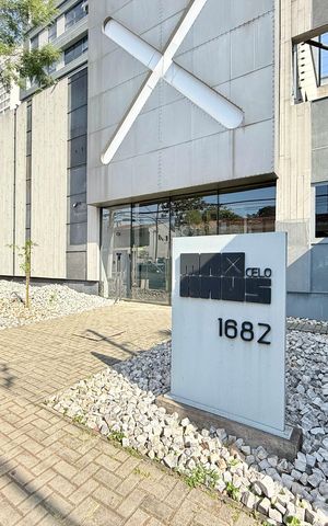 Apartamento à venda com 256m², 4 quartos e 3 vagas Apartamento à venda com 256m², 4 quartos e 3 vagasFachada