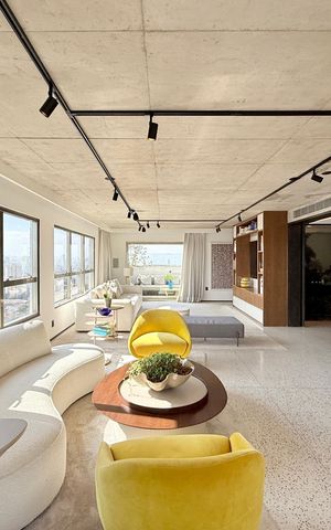 Apartamento à venda com 256m², 4 quartos e 3 vagasSala 