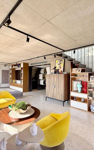 Apartamento à venda com 256m², 4 quartos e 3 vagas Apartamento à venda com 256m², 4 quartos e 3 vagasSala