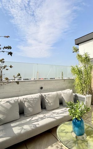 Apartamento à venda com 256m², 4 quartos e 3 vagasVaranda 