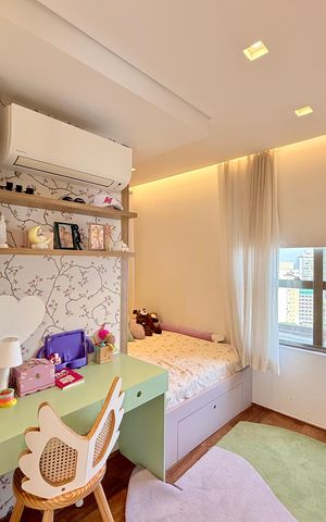 Apartamento à venda com 256m², 4 quartos e 3 vagas Apartamento à venda com 256m², 4 quartos e 3 vagasQuarto 4