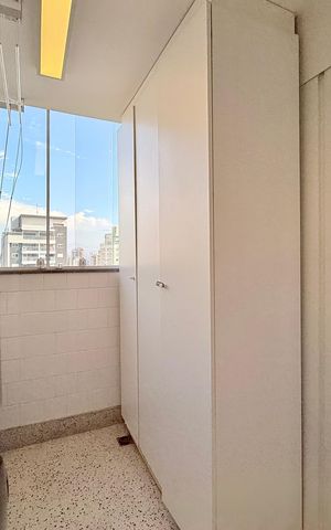 Apartamento à venda com 256m², 4 quartos e 3 vagas Apartamento à venda com 256m², 4 quartos e 3 vagasÁrea de Serviço
