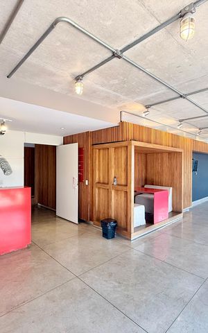 Apartamento à venda com 256m², 4 quartos e 3 vagas Apartamento à venda com 256m², 4 quartos e 3 vagasCoworking