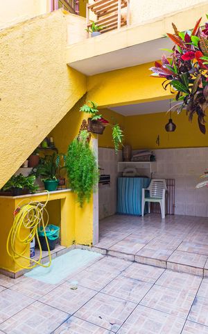 Casa à venda com 144m², 2 quartos e 1 vaga Casa à venda com 144m², 2 quartos e 1 vagaQuintal