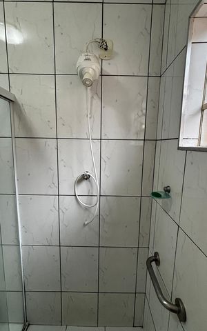 Casa à venda com 136m², 3 quartos e 2 vagas Casa à venda com 136m², 3 quartos e 2 vagasBanheiro