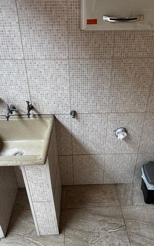 Casa à venda com 136m², 3 quartos e 2 vagas Casa à venda com 136m², 3 quartos e 2 vagasÁrea de Serviço