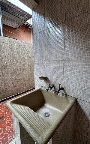 Casa à venda com 136m², 3 quartos e 2 vagas Casa à venda com 136m², 3 quartos e 2 vagasÁrea de Serviço