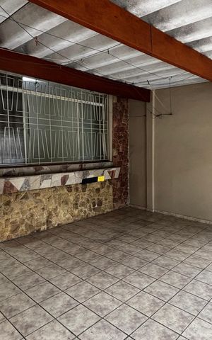 Casa à venda com 136m², 3 quartos e 2 vagas Casa à venda com 136m², 3 quartos e 2 vagasGaragem