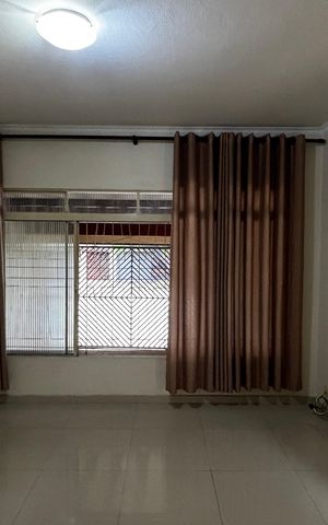 Casa à venda com 136m², 3 quartos e 2 vagas Casa à venda com 136m², 3 quartos e 2 vagasSala