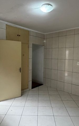 Casa à venda com 136m², 3 quartos e 2 vagas Casa à venda com 136m², 3 quartos e 2 vagasCozinha
