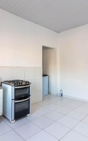 Casa para alugar com 50m², 1 quarto e sem vagaSala e Cozinha
