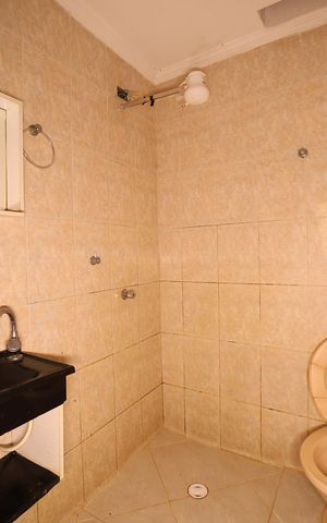 Casa para alugar com 100m², 3 quartos e 1 vagaBanheiro do Quarto 1