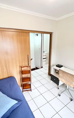 Casa à venda com 226m², 3 quartos e 2 vagas Casa à venda com 226m², 3 quartos e 2 vagasQuarto 2
