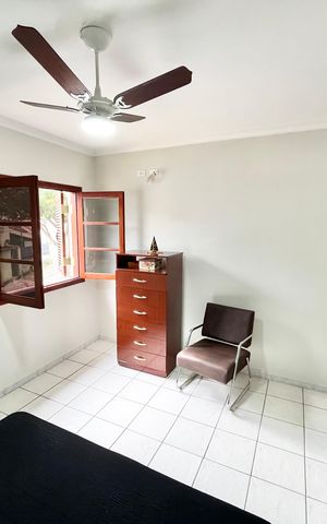 Casa à venda com 226m², 3 quartos e 2 vagas Casa à venda com 226m², 3 quartos e 2 vagasQuarto 3 - Suíte