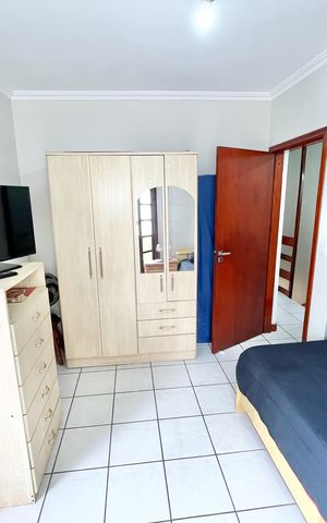 Casa à venda com 226m², 3 quartos e 2 vagas Casa à venda com 226m², 3 quartos e 2 vagasQuarto 1