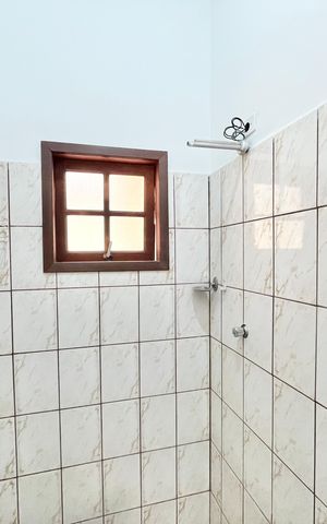 Casa à venda com 226m², 3 quartos e 2 vagas Casa à venda com 226m², 3 quartos e 2 vagasBanheiro de serviço