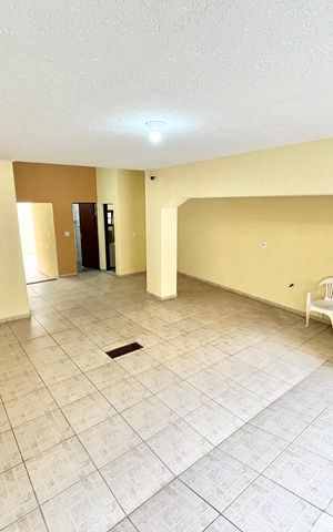 Casa à venda com 226m², 3 quartos e 2 vagas Casa à venda com 226m², 3 quartos e 2 vagasGaragem