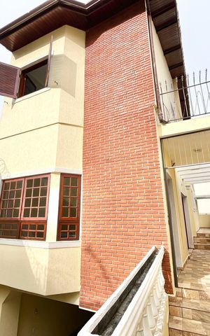 Casa à venda com 226m², 3 quartos e 2 vagas Casa à venda com 226m², 3 quartos e 2 vagasFachada Interna