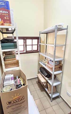 Casa à venda com 226m², 3 quartos e 2 vagas Casa à venda com 226m², 3 quartos e 2 vagasDespensa