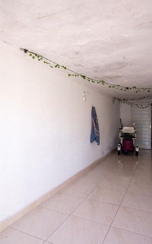 Casa para alugar com 70m², 1 quarto e 1 vaga Casa para alugar com 70m², 1 quarto e 1 vagaGaragem