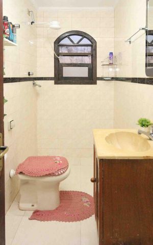 Casa à venda com 270m², 5 quartos e 4 vagas Casa à venda com 270m², 5 quartos e 4 vagasBanheiro 02 casa 02
