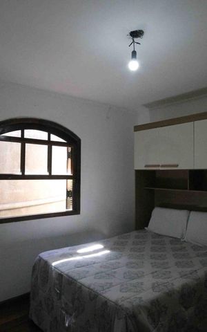 Casa à venda com 270m², 5 quartos e 4 vagas Casa à venda com 270m², 5 quartos e 4 vagasQuarto 03 casa 02