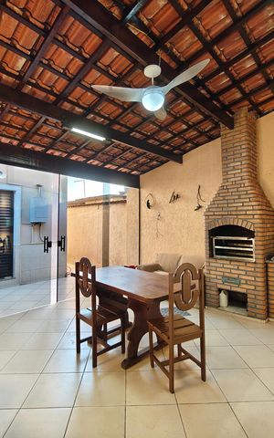 Casa à venda com 244m², 6 quartos e 6 vagas Casa à venda com 244m², 6 quartos e 6 vagasQuintal Gourmet