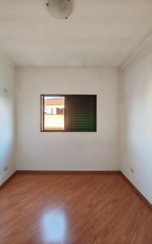 Casa à venda com 244m², 6 quartos e 6 vagas Casa à venda com 244m², 6 quartos e 6 vagasCasa 2 - Suíte 2