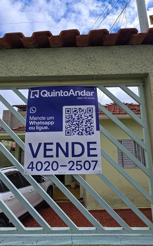 Casa à venda com 280m², 3 quartos e 2 vagas Casa à venda com 280m², 3 quartos e 2 vagasPlaca