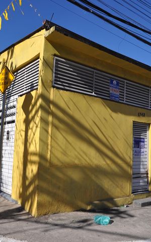 Casa para alugar com 110m², 2 quartos e 1 vagaFachada