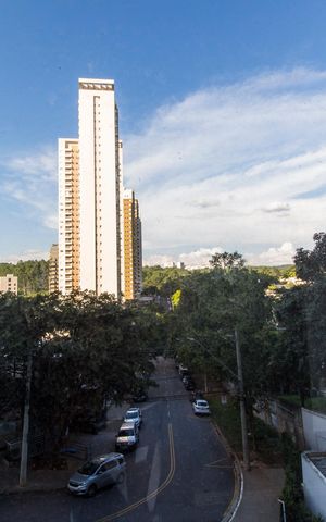Apartamento à venda com 67m², 2 quartos e 1 vagaVista