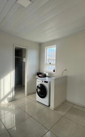 Casa para alugar com 74m², 2 quartos e 2 vagas