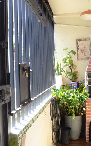 Casa para alugar com 80m², 2 quartos e 1 vagaVaranda