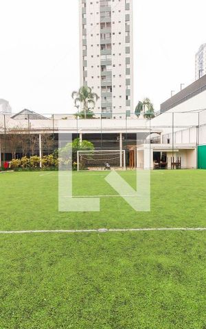 Apartamento à venda com 132m², 3 quartos e 2 vagas Apartamento à venda com 132m², 3 quartos e 2 vagasQuadra poliesportiva