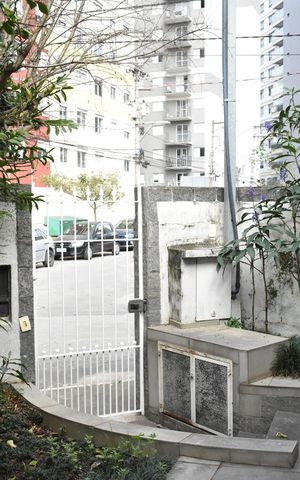Casa para alugar com 240m², 4 quartos e 2 vagasEntrada