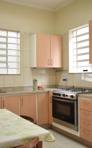 Casa para alugar com 240m², 4 quartos e 2 vagasCozinha