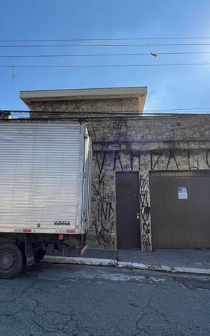 Casa para alugar com 400m², 4 quartos e 3 vagas Casa para alugar com 400m², 4 quartos e 3 vagasFachada+Placa
