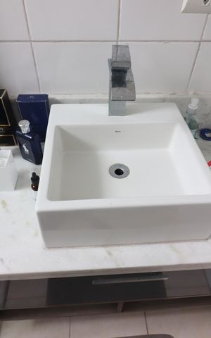 Apartamento à venda com 95m², 2 quartos e 2 vagasBanheiro Social