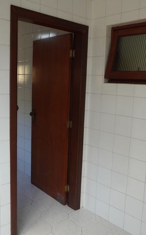 Casa de condomínio à venda com 390m², 4 quartos e 6 vagasÁrea de Serviço
