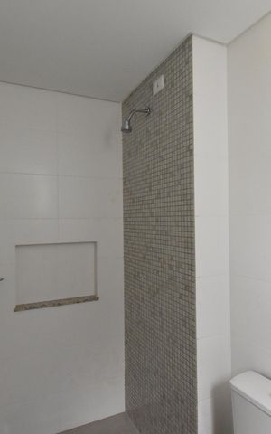 Apartamento à venda com 67m², 2 quartos e 2 vagasBanheiro da Suíte 2