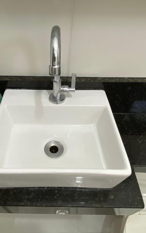 Apartamento à venda com 59m², 2 quartos e 1 vaga Apartamento à venda com 59m², 2 quartos e 1 vagaBanheiro