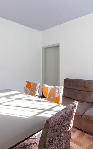 Casa à venda com 100m², 2 quartos e 1 vagaSala